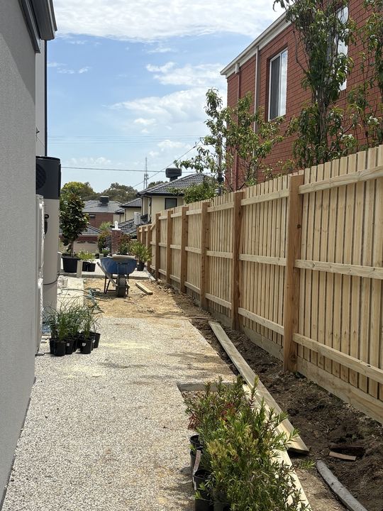 Timber side fence with garden by HD Fencing